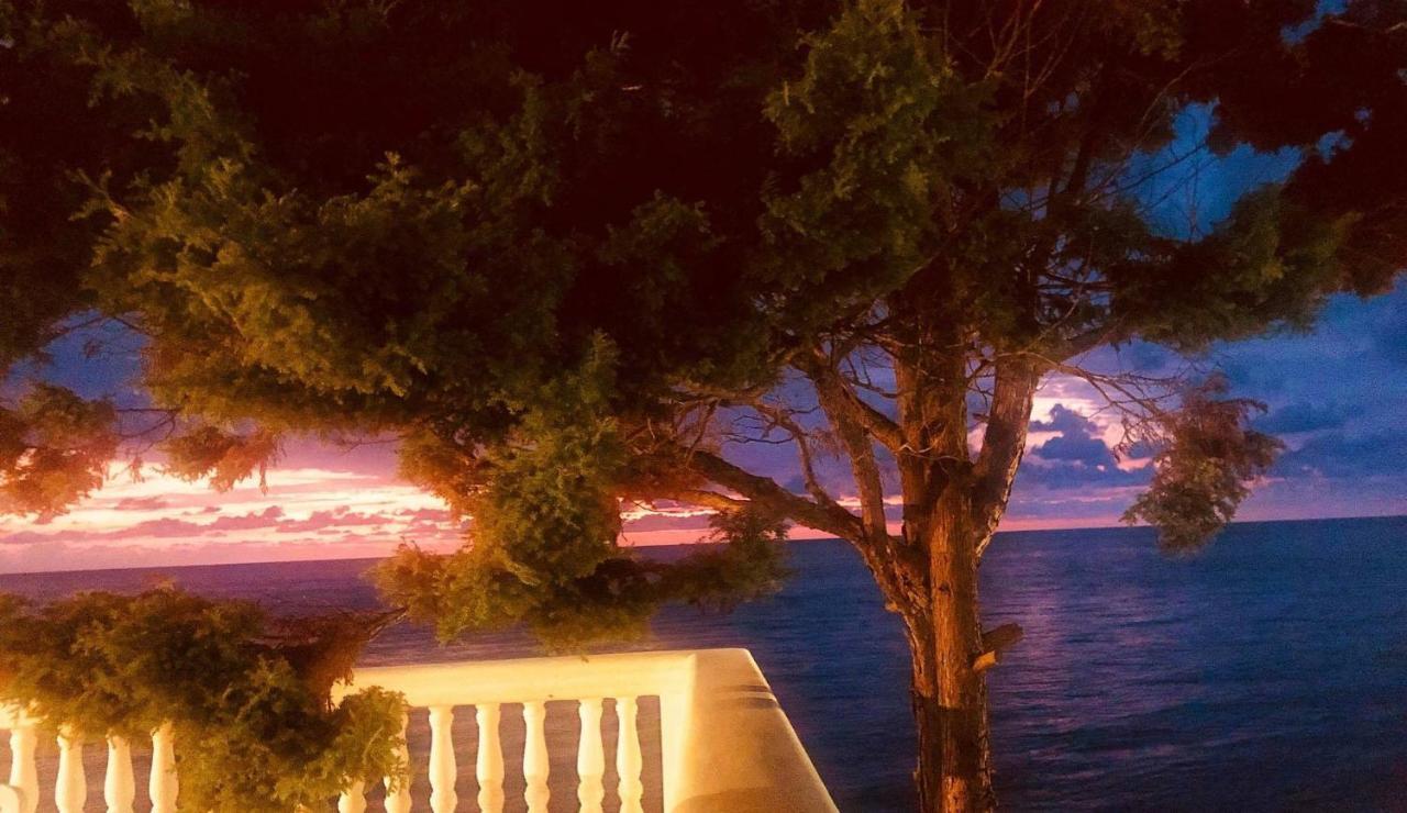Hotel Tramonto Chakvi Kültér fotó